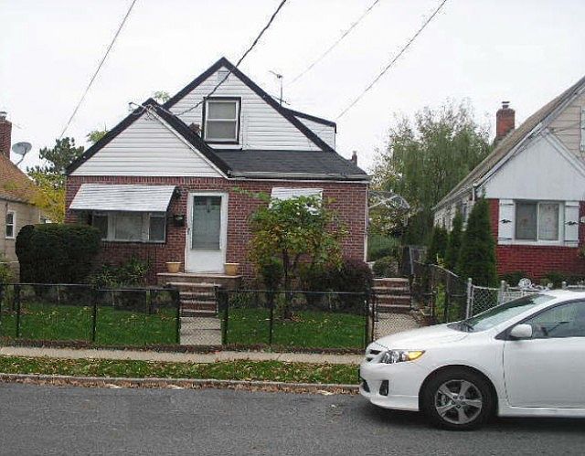 1st image of 11915 194th St