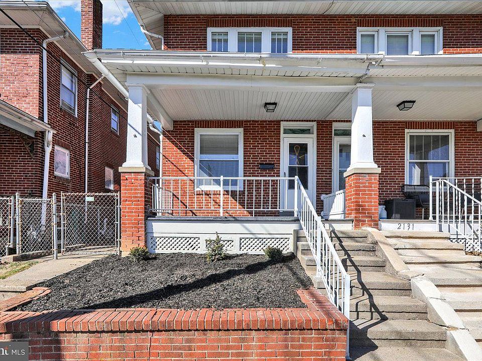 1st image of 2133 Fairview St