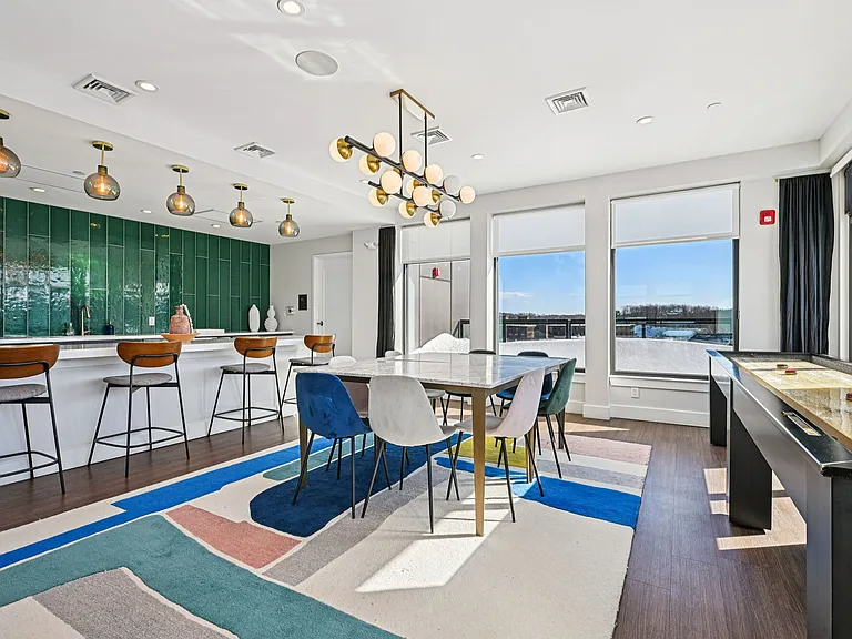 Orpheum Apartments — Photo 43