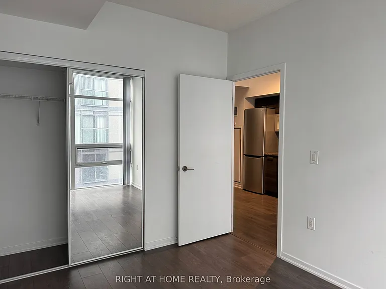 36 Lisgar St #Penthouse 01 — Photo 7