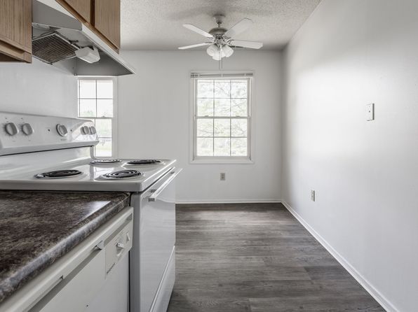 1300 S 18th St #1347-085