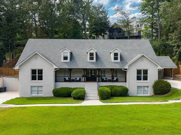 2336 Tanglewood Brook Ln, Vestavia, AL 35243