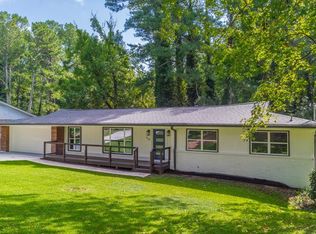 696 Lynn Valley Rd SW, Atlanta, GA 30311