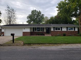 1 Conestoga Dr, Auburn, IL 62615