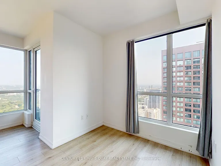 395 Bloor St E #4710 — Photo 18