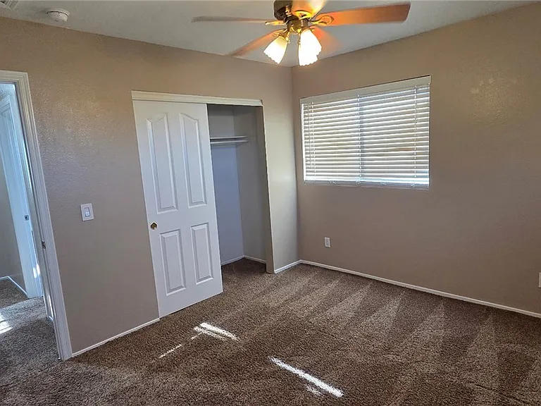 1132 Castle Point Ave — Photo 18
