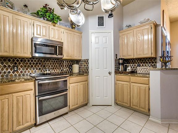5th image of 6401 Royal Ct