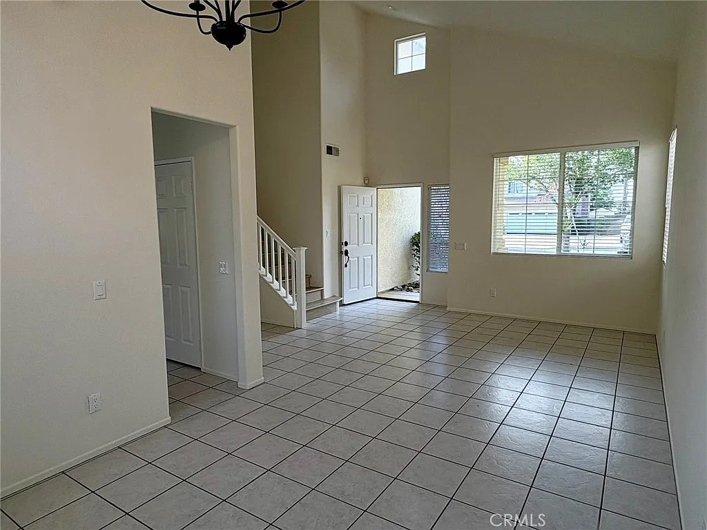 3 bed, 2.5 bath, 1582 sqft, $3,500 — Photo 4