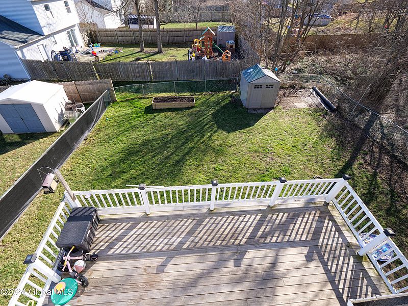 4th image of 35 Burgoyne Street