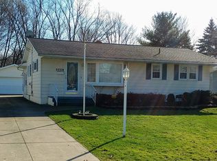 3229 W 24th St, Erie, PA 16506