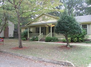 415 Chippenham Ln, Florence, SC 29501