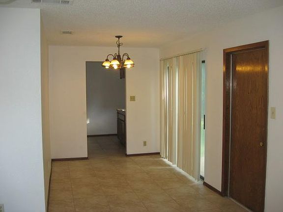 5th image of 1713 Horseshoe Cir