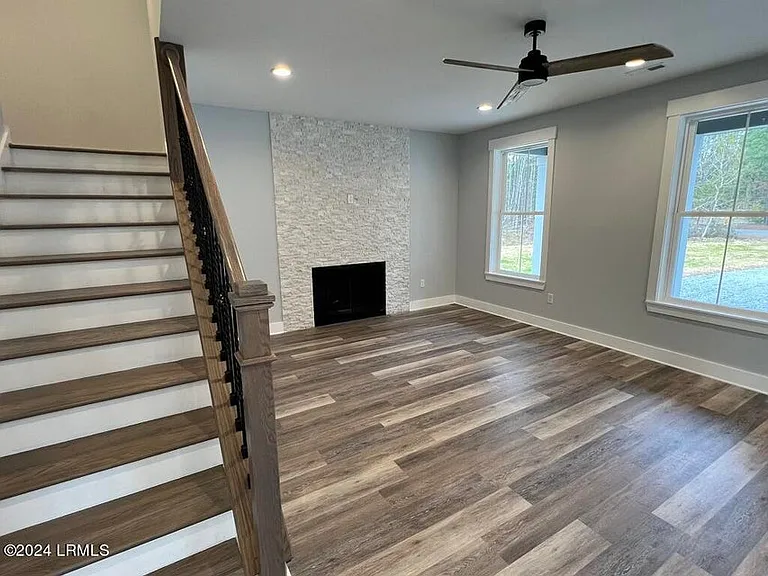 58 Founders Oak Way — Photo 8