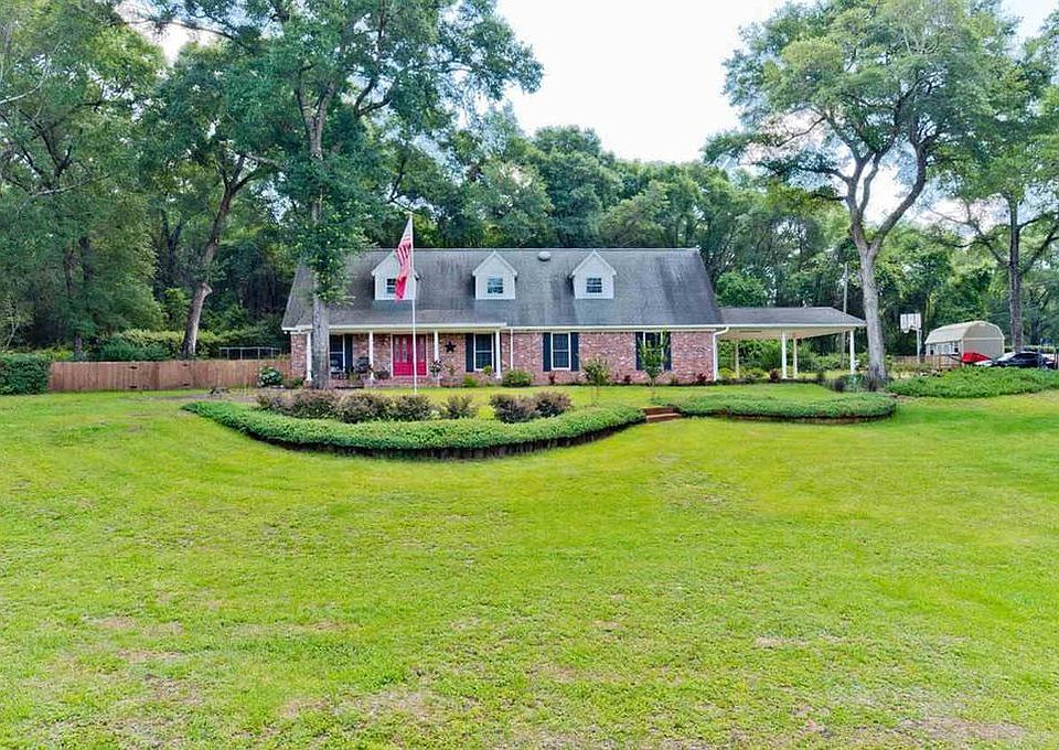 1st image of 5610 Dogwood Dr