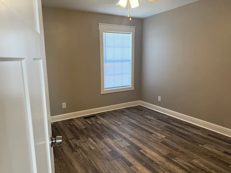 115 Buster Ln #B — Photo 11