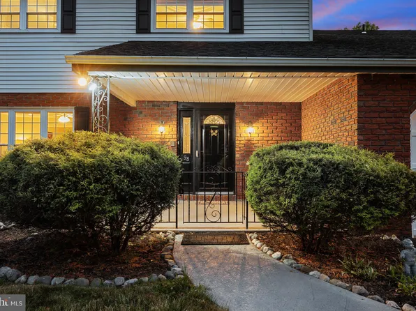 98 Justice Dr, Newtown, PA 18940