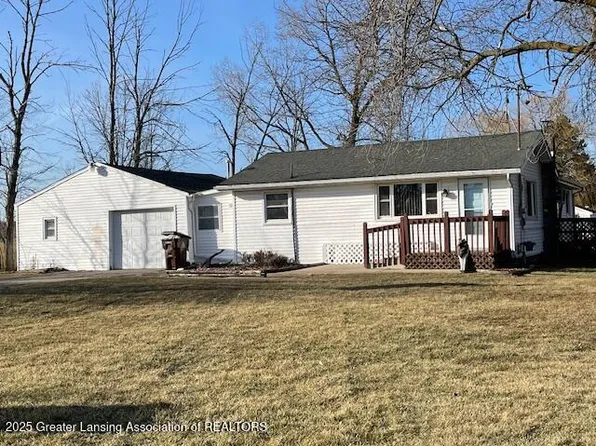 312 W Sectionline Rd, Ashley, MI 48806