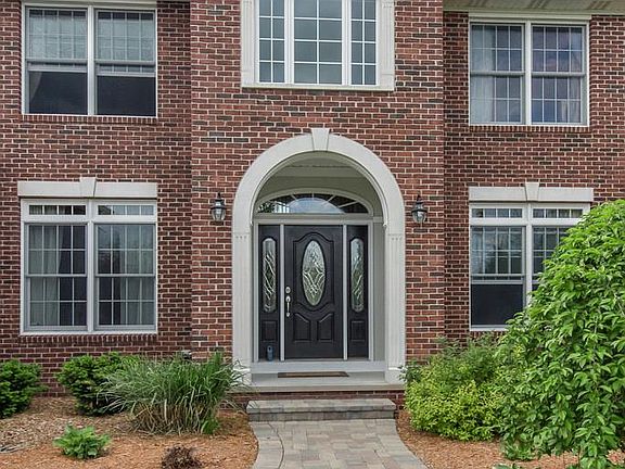 3rd image of 411 Scenic Dr
