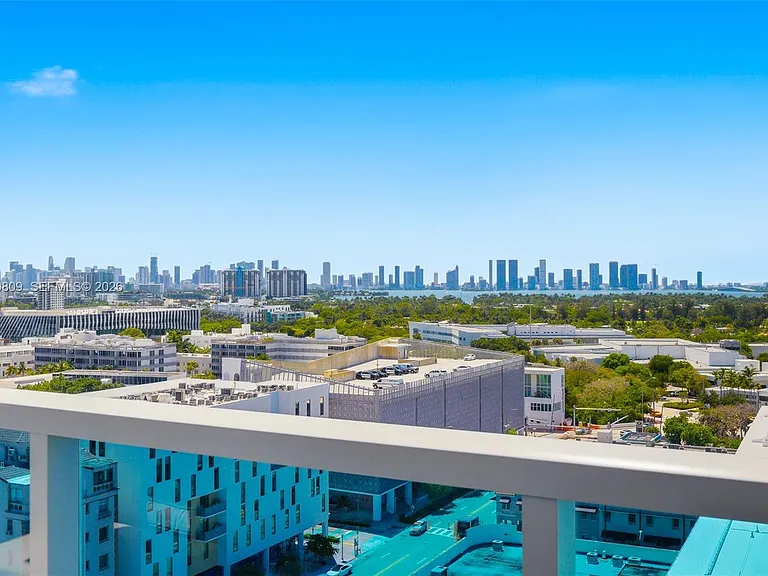 2301 Collins Ave #1533 — Photo 30