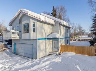 3313 Woodland Park Dr, Anchorage, AK 99517