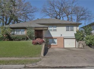 209 E Vilbig St, Irving, TX 75060