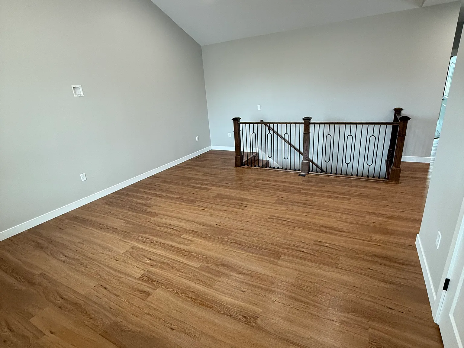 3 bed, 1410 sqft, $2,500 — Photo 2