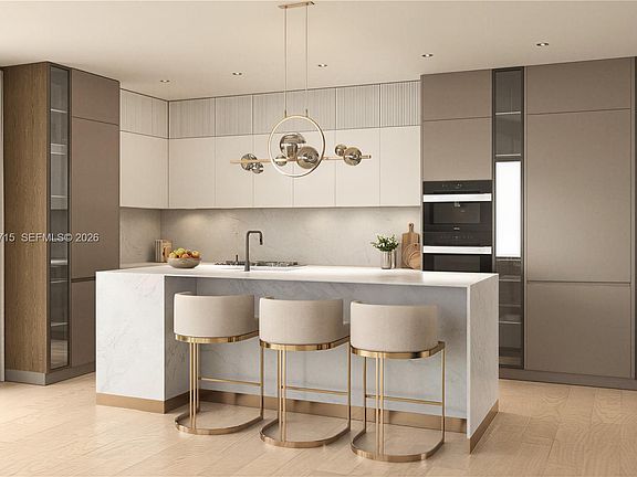 4th image of 1545 SE 15th St #201