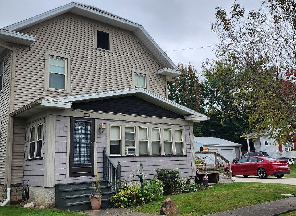 1st image of 906 Prospect St
