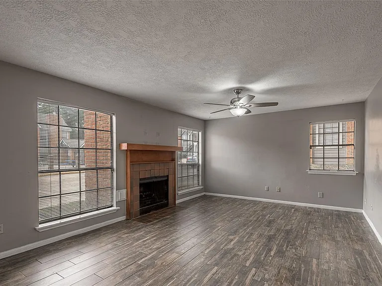 2402 Sycamore Ave #A1 — Photo 4