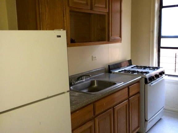 2nd image of 3502 Hull Ave APT 6A