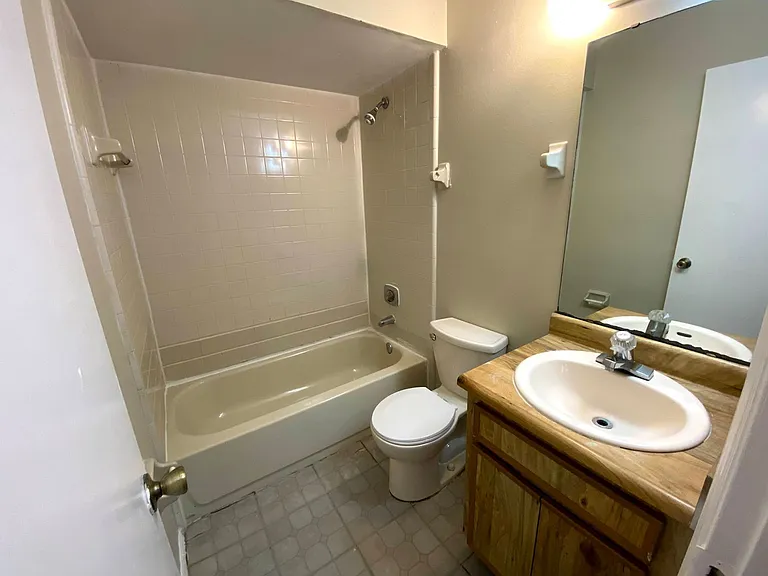 4148 Pershing Pointe Pl #1 — Photo 22