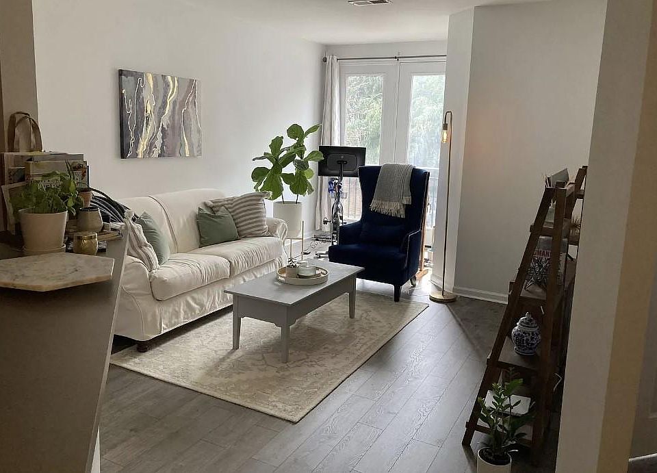 Living area with lots of natural light.