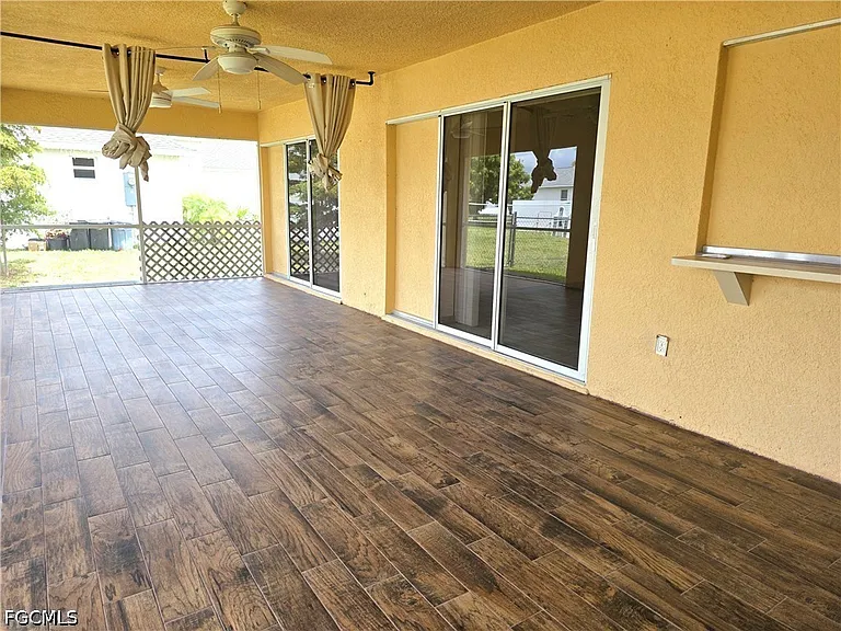 4614 SW 9th Pl — Photo 29