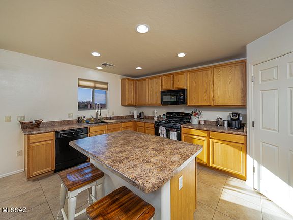 5th image of 318 S Princess Erica Dr