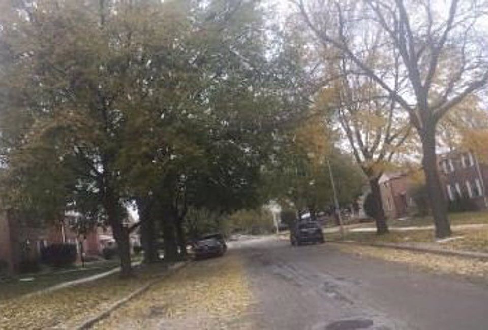 Exterior Neighborhood (street photo)