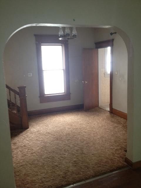 1st image of 412 Eddy St