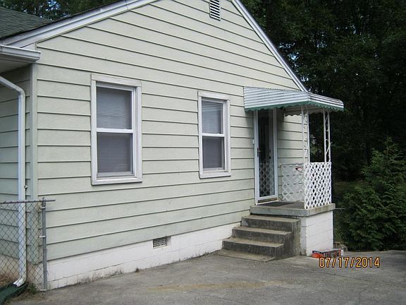 3rd image of 3020 Boright Dr