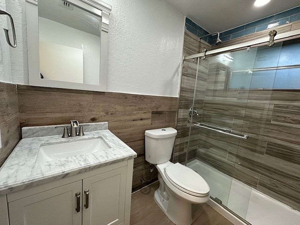 1st image of 102-108 NW 1st St #128-B