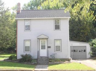 320 Glen St, Janesville, WI 53545