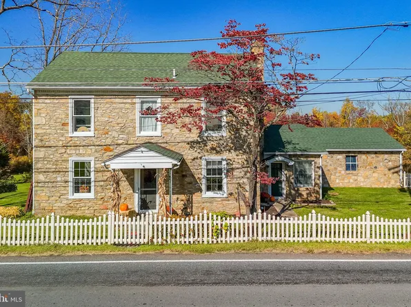 3762 Pricetown Rd, Fleetwood, PA 19522