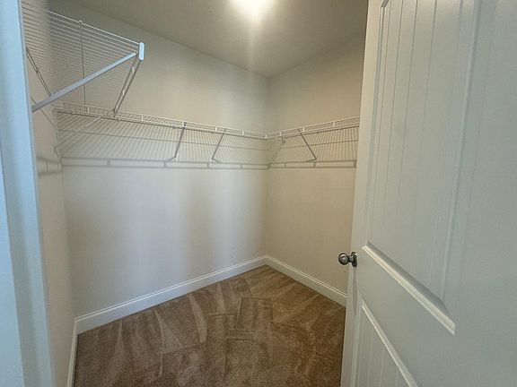 5th image of 53 Bordeaux Dr