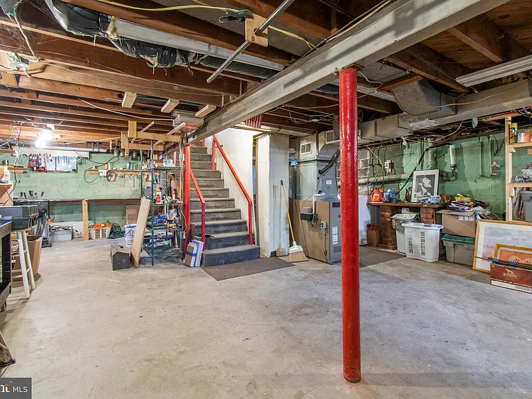 301 Central Ave — Photo 9