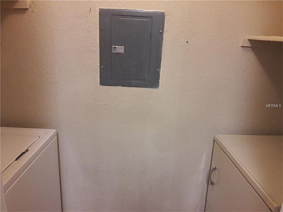 5th image of 4400 Thornbriar Ln APT A203