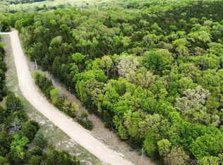 Crabtree Ave, Warsaw, MO 65355