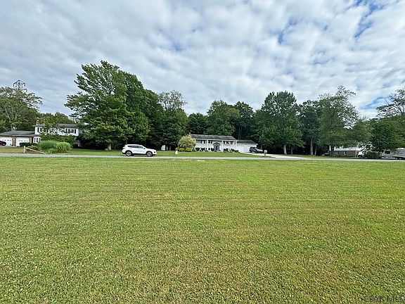 4th image of 231 Beulah Ln