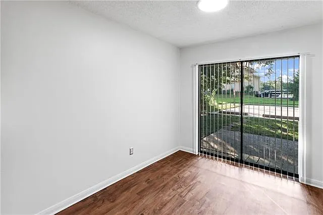 120 Saint Croix Dr — Photo 8