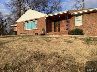 7143 Roland Blvd, Saint Louis, MO 63121