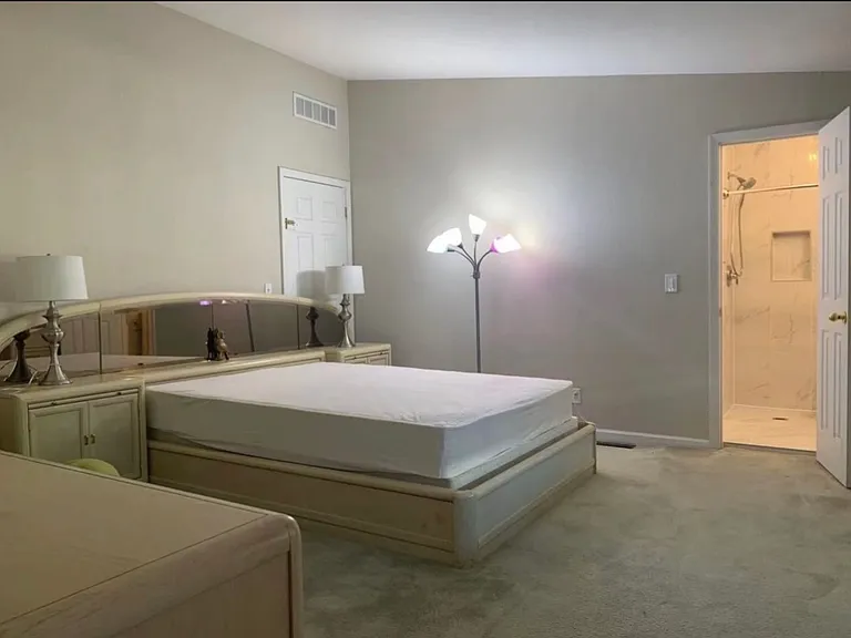942C La Mesa Ter — Photo 11