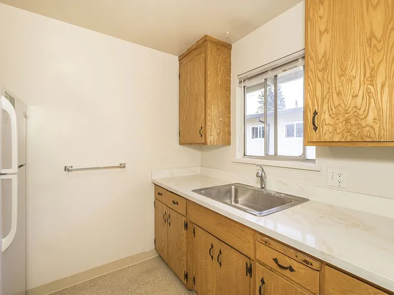 314 College Ave #1-6 — Photo 6