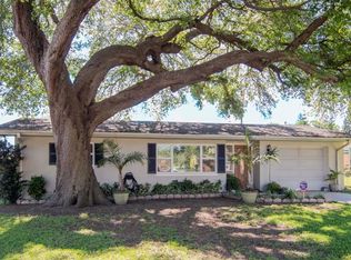 1255 Pineview Ave, Clearwater, FL 33756